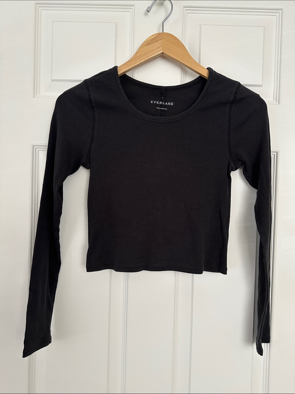 Everlane Black Long-Sleeve Crop Tee